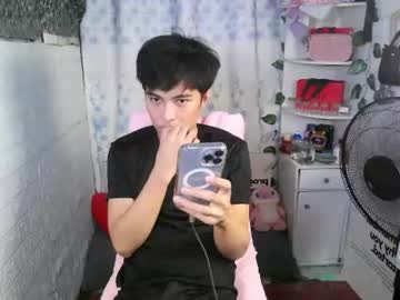 _peachyboyyy