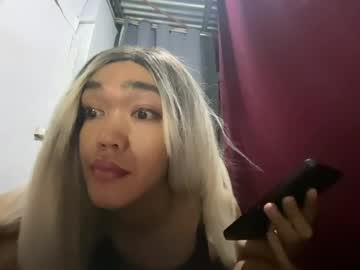 hot_moma69