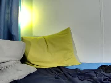 leila_cam18hot