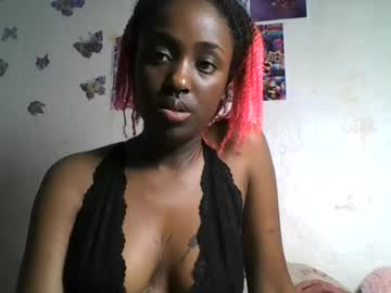 lovers_oncam