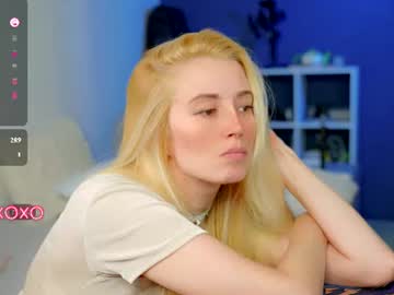 super_peach_stream