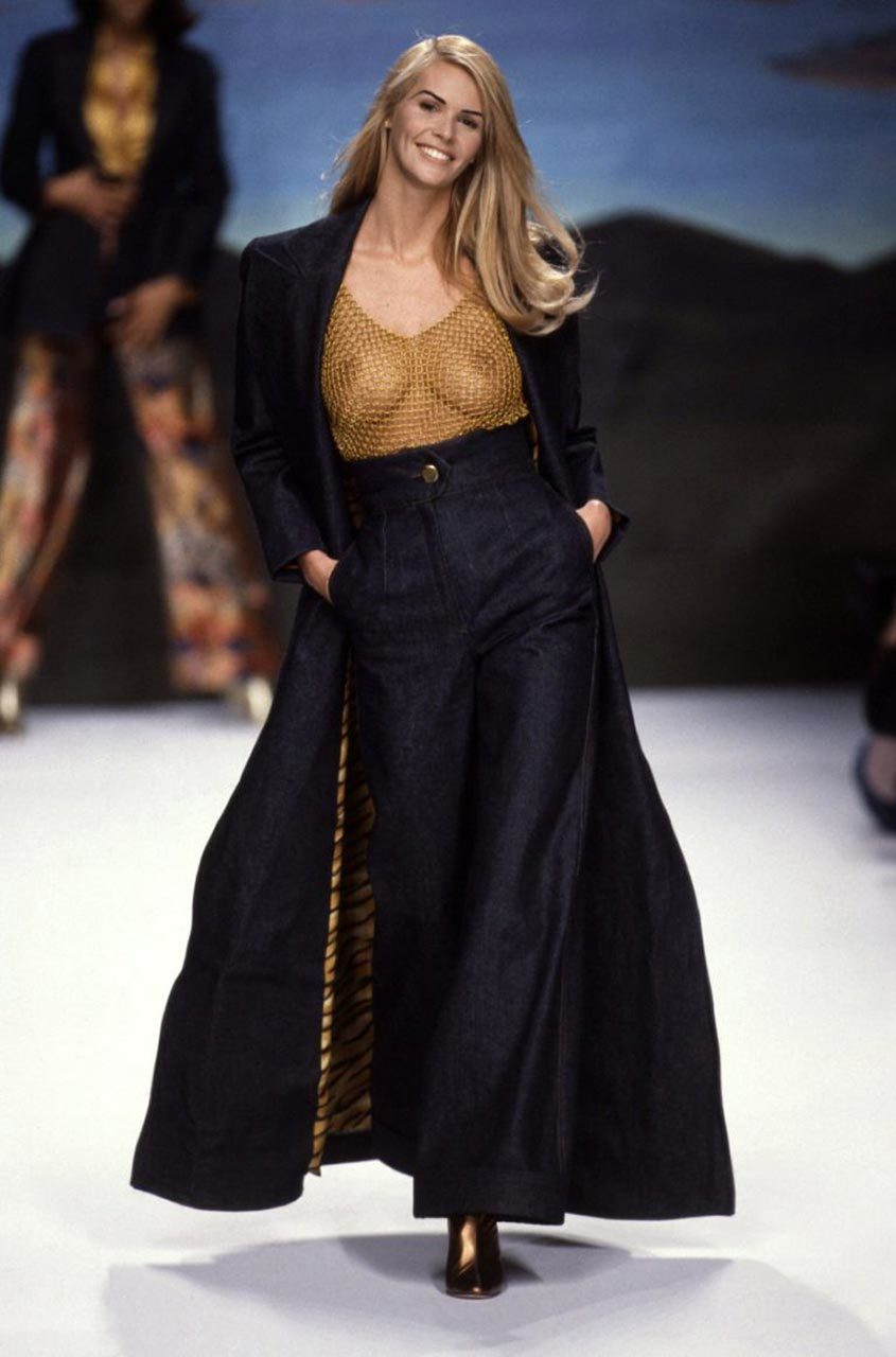 Hot Australian Actress Elle Macpherson Nude Photos — 13