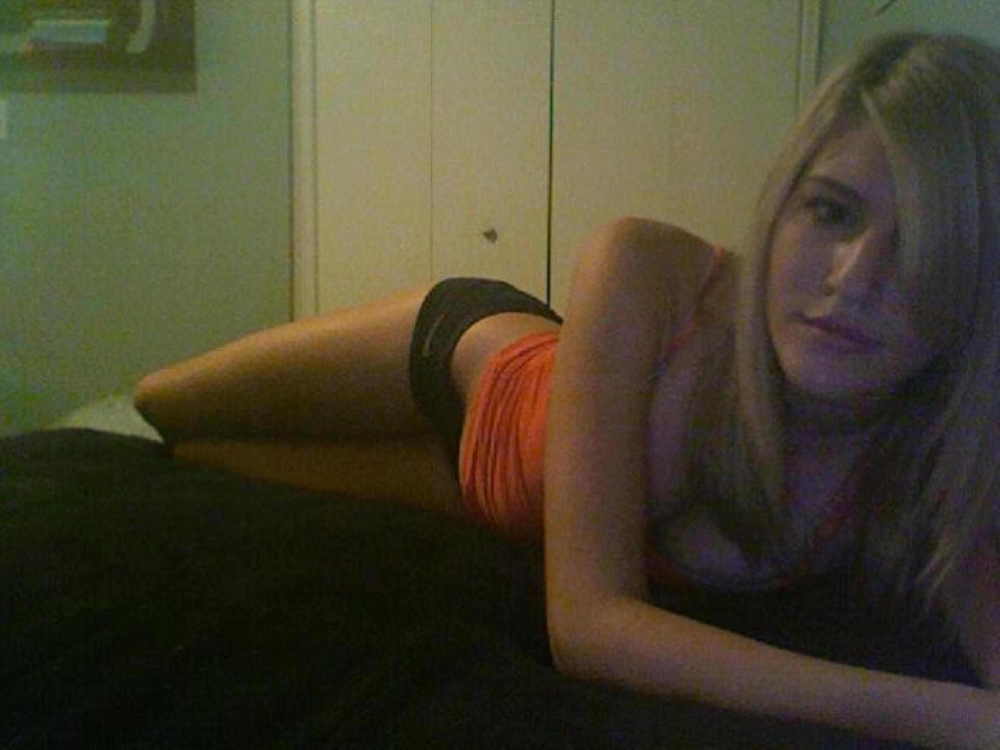 Attractive NN SFW — 38