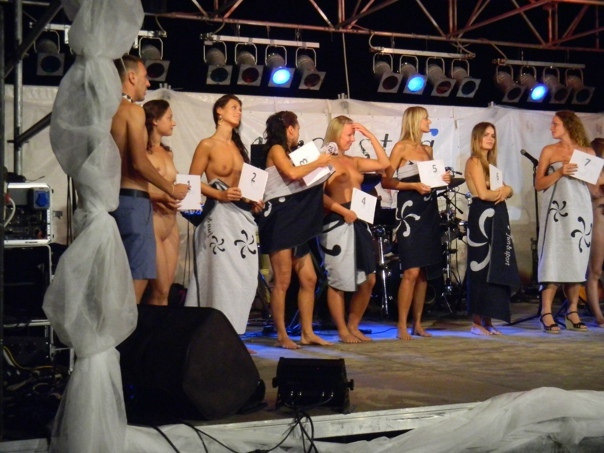 Koversada Nude Dancing in Public | Beauty Contest — 38